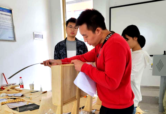 http://www.mycc.edu.cn/__local/9/55/A9/0BE1E0EB54EA711480549FCF076_157F0B6E_CC940.png http://www.mycc.edu.cn/__local/9/55/A9/0BE1E0EB54EA711480549FCF076_157F0B6E_CC940.png